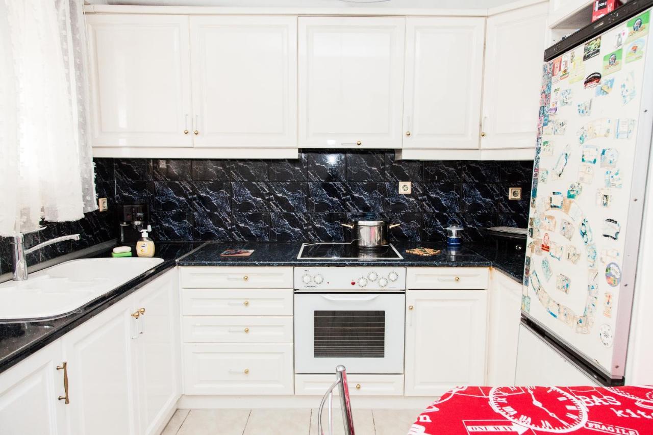 Sunny Apartment Near Metro Station Atenas Exterior foto