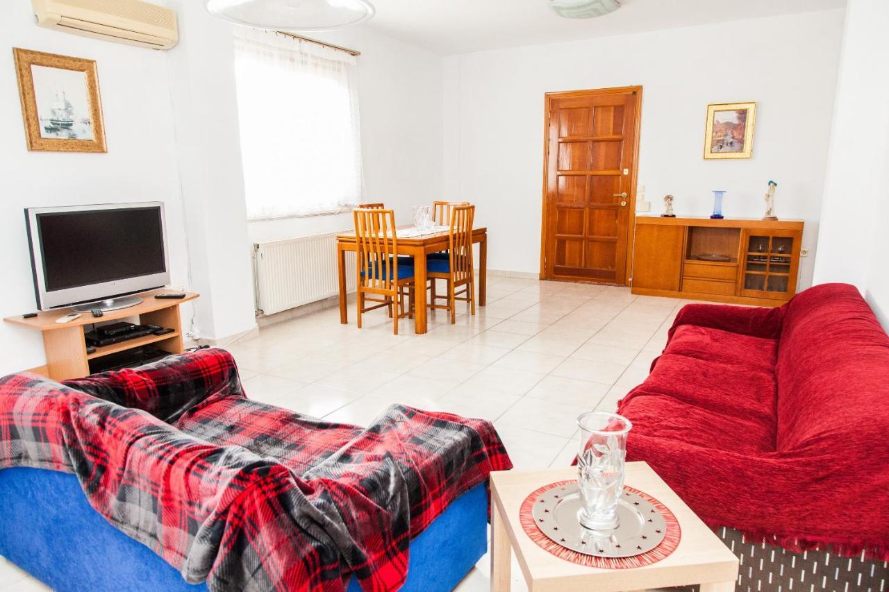 Sunny Apartment Near Metro Station Atenas Exterior foto